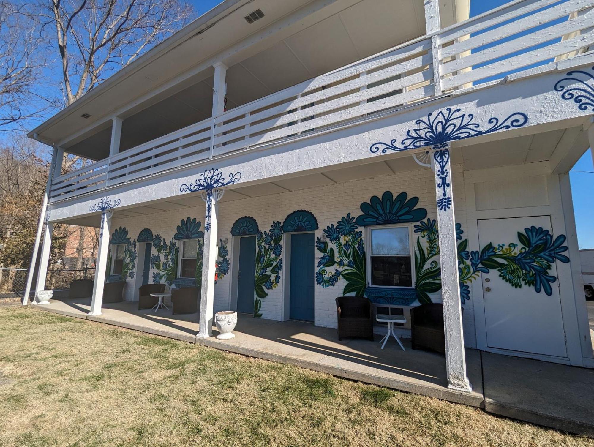 Riverboat Inn & Suites Медисън Екстериор снимка